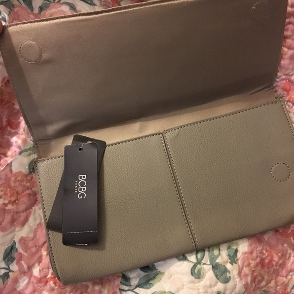 BCBG Clutch - Picture 2 of 4